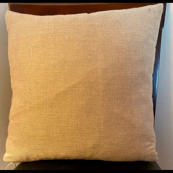 “Burlap” whale pillow. - Picture 2 of 3